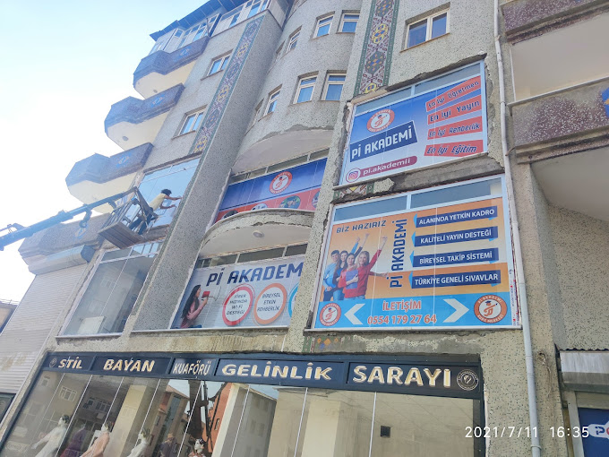 Pi Akademi