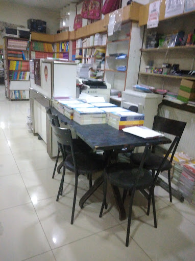 Ada Akdamar Kitapevi