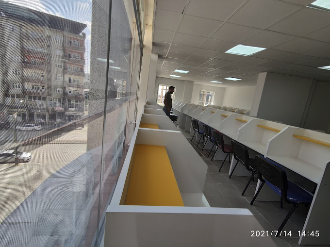 Pi Akademi