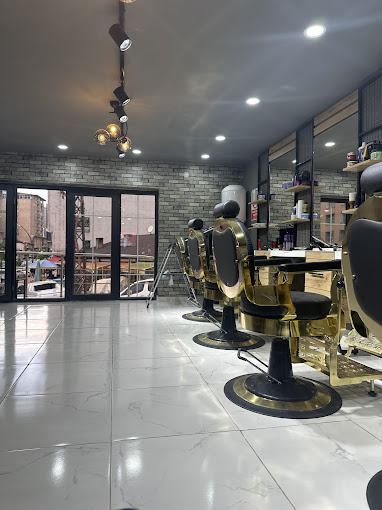 Mazel Erkek Kuafor Salonu